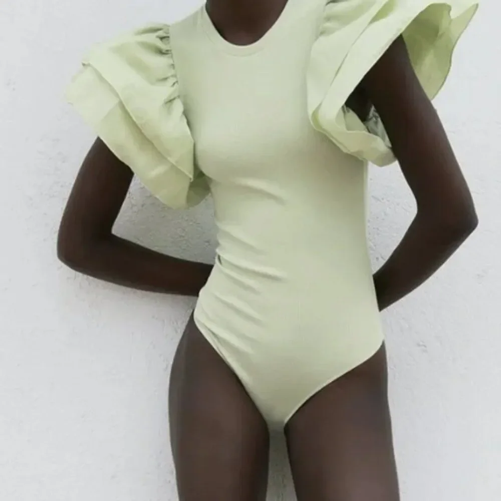 Zara Ribbed Ruffle Bodysuit - Size M - 95% Cotton, 5% Elastane - NEW ✨🍃